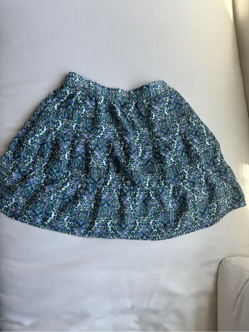 Boden tiered linen floral mini skirt